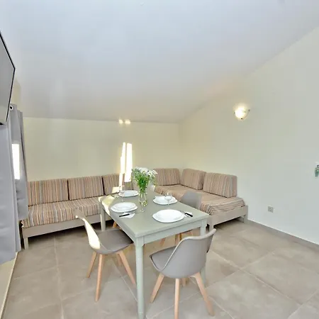 Hotel de apartamente Golden Dream 2*